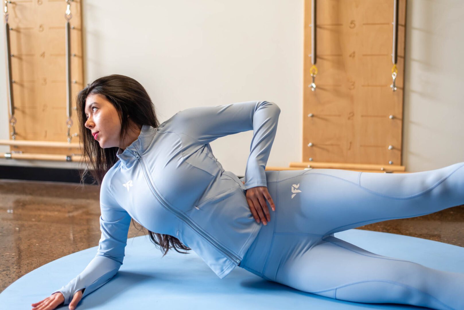 YRF Women’s Sport Leggings - Image 2